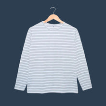 Cargar imagen en el visor de la galería, Buzo de Rayas Grises y Blancas Hombre