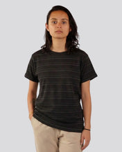 Cargar imagen en el visor de la galería, Camiseta Negra con Líneas Blancas para mujer