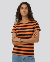 Cargar imagen en el visor de la galería, Camiseta de Rayas Negras con Naranjas Mujer