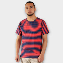 Cargar imagen en el visor de la galería, Camiseta de Rayas Rojas con Azul Oscuro para Hombre