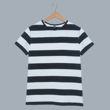 Cargar imagen en el visor de la galería, camiseta de rayas negras y blancas - 5 cm