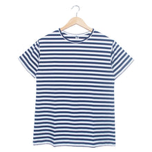 Cargar imagen en el visor de la galería, Camiseta de rayas azules y blancas