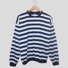 Cargar imagen en el visor de la galería, Buzo Oversize de Rayas Azules Oscuras y Blancas
