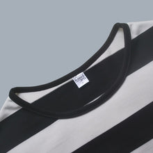 Cargar imagen en el visor de la galería, Buzo de rayas negras y blancas para mujer - 5 cm - cuello
