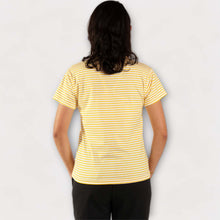 Cargar imagen en el visor de la galería, Camiseta de Rayas Amarillas y Blancas para mujer
