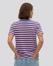 Cargar imagen en el visor de la galería, Camiseta de Rayas Azules con Blanco y Rojo para Mujer (espalda)
