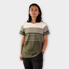 Cargar imagen en el visor de la galería, Camiseta de Rayas Verde Militar y Blancas Hueso para  Mujer (Frente)
