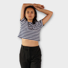 Cargar imagen en el visor de la galería, Crop Top de Rayas Azules con Blanco
