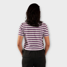 Cargar imagen en el visor de la galería, Crop Top de Rayas Moradas y Blancas de espalda
