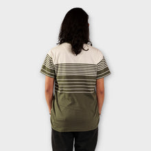 Cargar imagen en el visor de la galería, Camiseta de Rayas Verde Militar y Blancas Hueso para  Mujer (Espalda)
